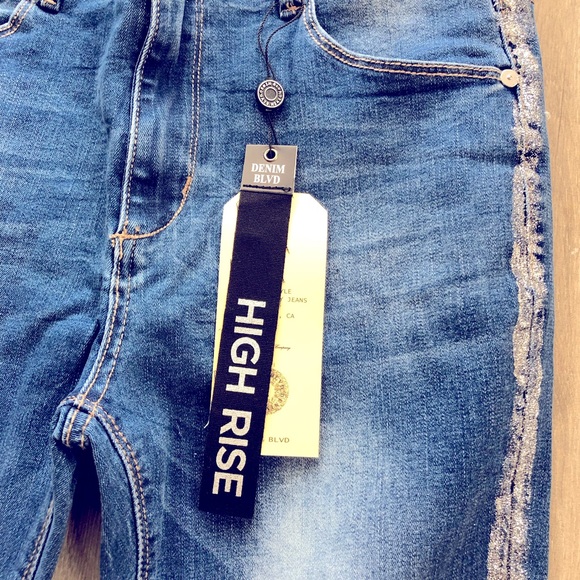 Frayed Glitter Trim High Waist Ankle Skinny Jeans - Picture 5 of 11